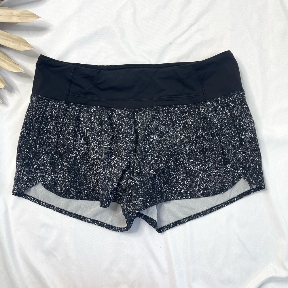 Lululemon Athletica Run Times Short Mini Splatter White Black Running Shorts 8